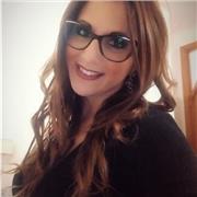 Insegnante di matematica, dedita al lavoro, ottimo metodo di insegnamento